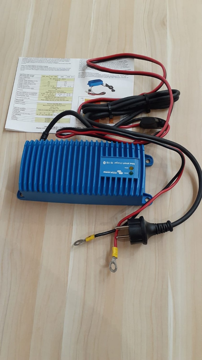 Продам Blue Power IP67 Charger 12V/13A | Электроника для рыбалки | Форум  рыбаков